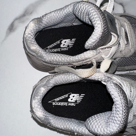 Pre-owned New Balance Kids' Black and Gray 999v4 Sneakers - Picture 13 of 14